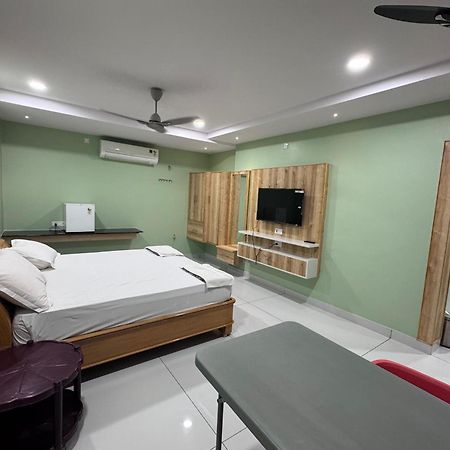 Yanam Resorts 외부 사진