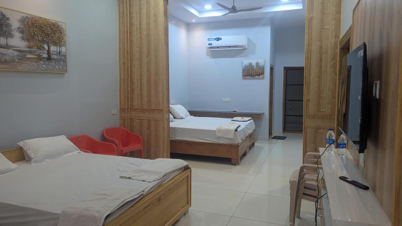 Yanam Resorts 외부 사진
