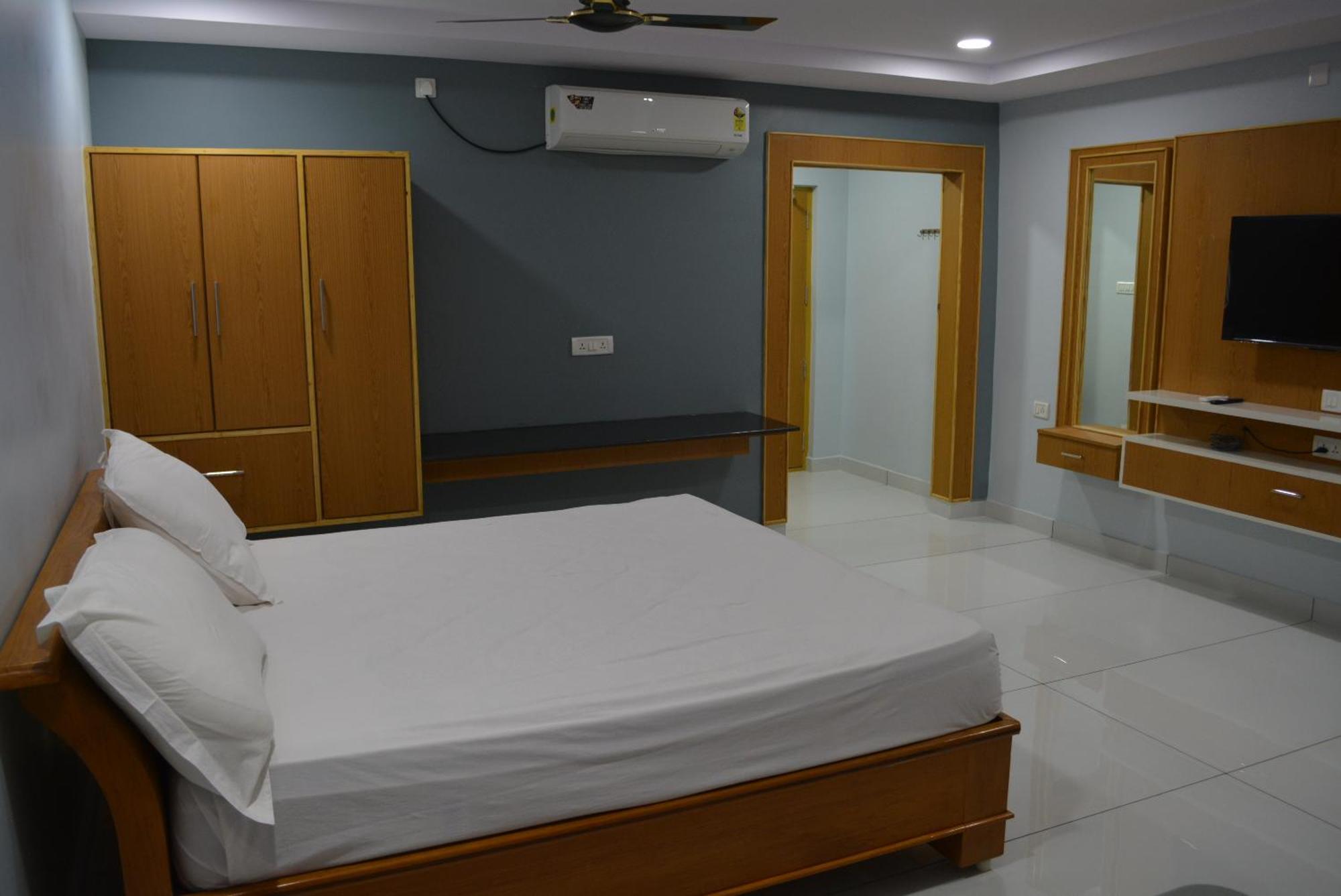 Yanam Resorts 외부 사진