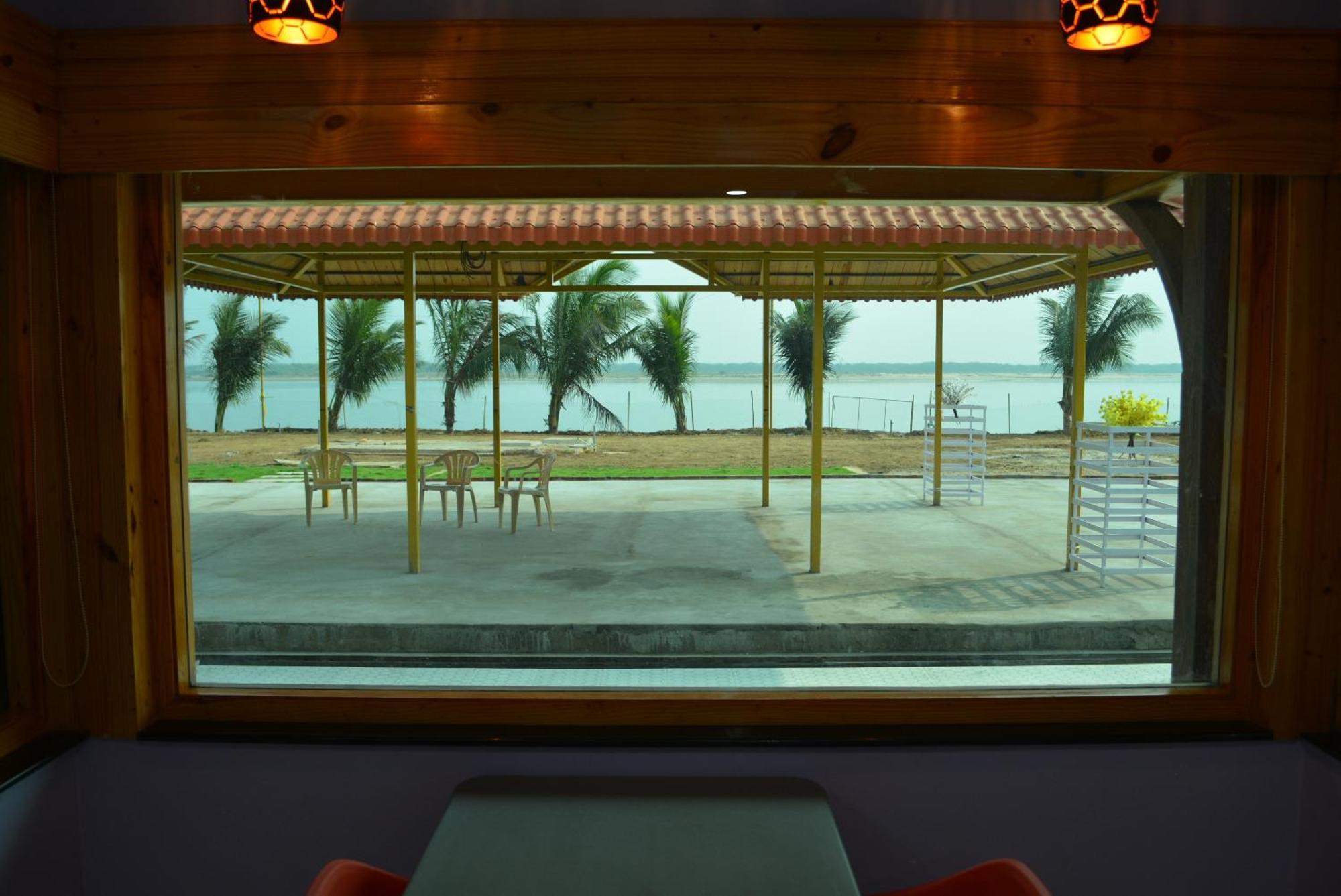 Yanam Resorts 외부 사진